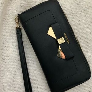 Wallet never been used